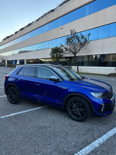 VW T-Roc 2.0 TSI R DSG 4Motion — SUV compact haute performance, 46'000 km seulement — fianco