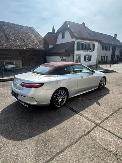 Mercedes-Benz E 220D Cabriolet — Élégance décapotable, motorisation diesel efficace — Innenraum