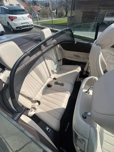 Mercedes-Benz E 220D Cabriolet — Élégance décapotable, motorisation diesel efficace — Miniatur 18