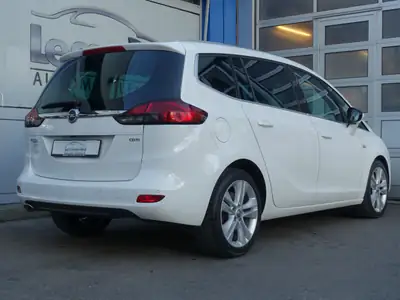 Opel Zafira Tourer 2.0 CDTi 170 ch — Monospace 7 places, diesel économique et fiable — interior