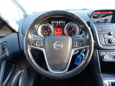 Opel Zafira Tourer 2.0 CDTi 170 ch — Monospace 7 places, diesel économique et fiable — Thumbnail 12