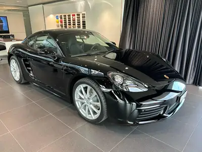 Porsche 718 Cayman 2.0 PDK — Coupé sportif affûté, 15'900 km seulement — intérieur