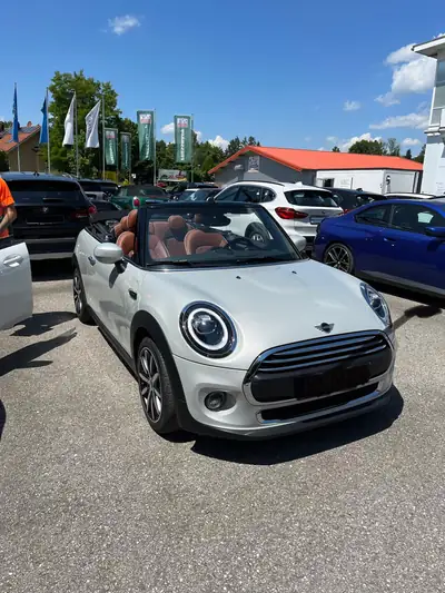 MINI Cabrio One Cabriolet 2019 — Cabriolet compact, moteur essence efficace, 45'000 km — fianco