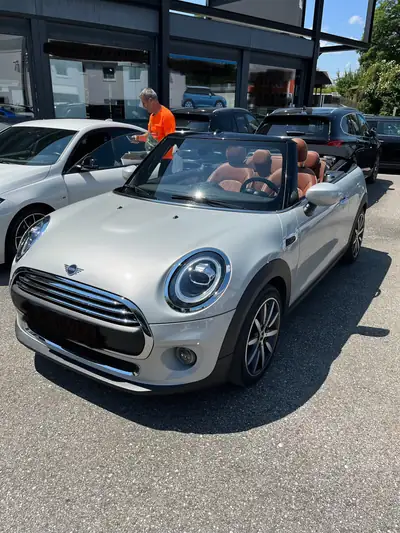 MINI Cabrio One Cabriolet 2019 — Cabriolet compact, moteur essence efficace, 45'000 km — vista esterna
