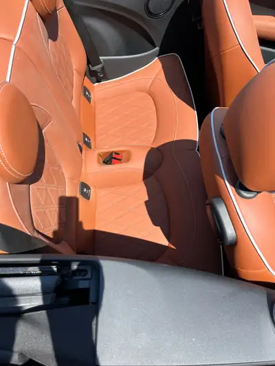 MINI Cabrio One Cabriolet 2019 — Cabriolet compact, moteur essence efficace, 45'000 km — vista posteriore