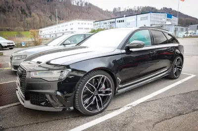 Audi RS6 Avant 4.0 TFSI V8 — Break performance tuné ABT 705cv — vista posteriore
