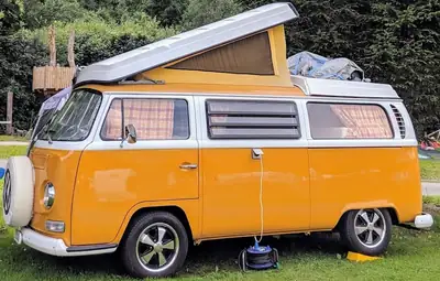 VW T2 Bus Westfalia 1971 — Légende du camping-car, fraîchement révisée — Seitenansicht