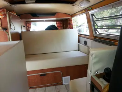 VW T2 Bus Westfalia 1971 — Légende du camping-car, fraîchement révisée — Armaturenbrett