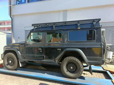 IVECO Massif 3.0 HPT Station Wagon — SUV robuste diesel, sans sinistre, 190 000 km — Seitenansicht