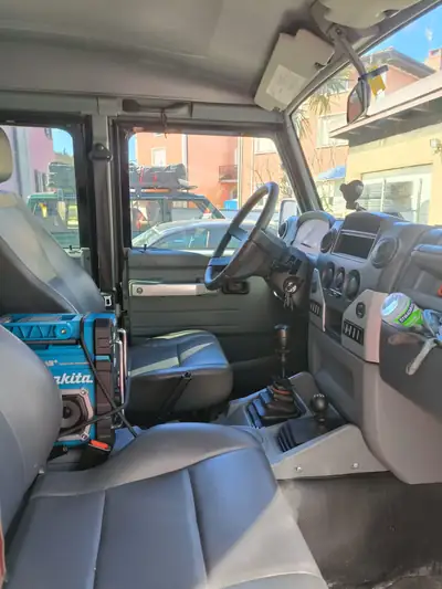 IVECO Massif 3.0 HPT Station Wagon — SUV robuste diesel, sans sinistre, 190 000 km — Armaturenbrett