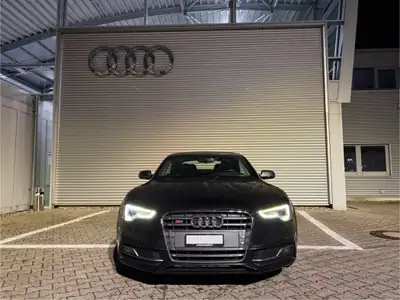 Audi S5 Cabrio 3.0 TFSI — Cabriolet sportif quattro, 333 ch et Bose Premium — vue extérieure