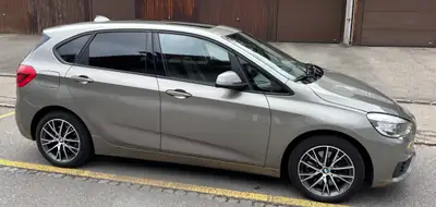 BMW 225 Active Tourer xDrive — Monospace premium, traction intégrale et panorama — tableau de bord