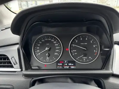 BMW 225 Active Tourer xDrive — Monospace premium, traction intégrale et panorama — Miniature 8