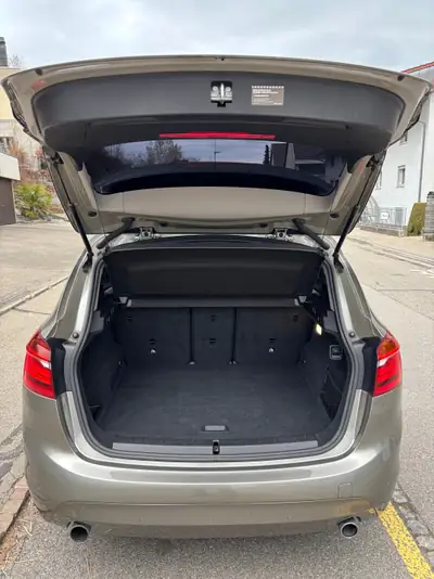 BMW 225 Active Tourer xDrive — Monospace premium, traction intégrale et panorama — Miniature 10