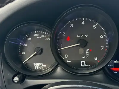 Porsche Macan GTS PDK — Performance sportive et polyvalence SUV premium — Miniature 11