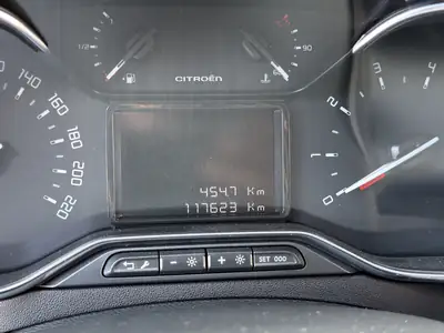 Citroën C3 1.2i PureTech Shine — Citadine fiable, faible consommation et équipée — Miniatur 11