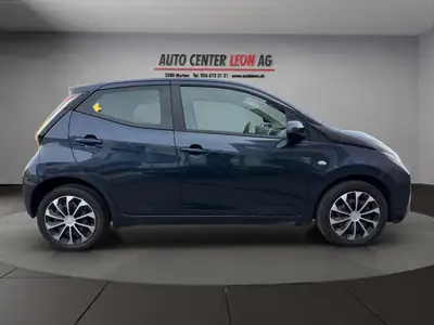 Toyota Aygo 1.0 VVT-i X-Play 2016 — Citadine fiable, économe et sans accident — Thumbnail 7