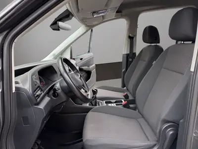 VW Caddy Kombi 2.0 TDI — Monospace familial 7 places, diesel économique et équipé — Miniature 9