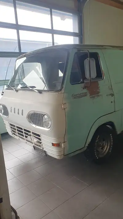 Ford Econoline Heavy Duty 1965 — Transporter légendaire, moteur essence fiable — Seitenansicht