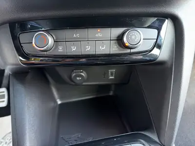 Opel Corsa 1.2 MHEV GS-Line — Citadine hybride légère, neuve et garantie constructeur — Thumbnail 16
