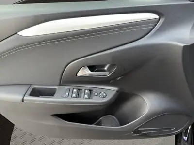 Opel Corsa 1.2 MHEV GS-Line 2025 — Hybride mild, nouvelle génération, garantie constructeur — Thumbnail 12
