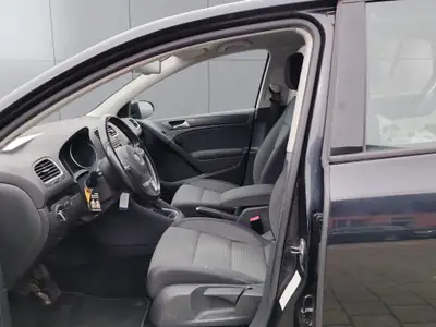 VW Golf 1.6 TDI BlueMotion — Diesel économe, entretien fraîchement effectué — Thumbnail 9