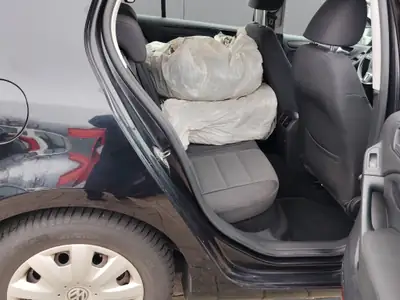 VW Golf 1.6 TDI BlueMotion — Diesel économe, entretien fraîchement effectué — Thumbnail 12