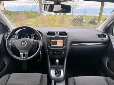 VW Golf 1.2 TSI Trendline — Compacte économe, boîte DSG, 118000 km — Miniature 12