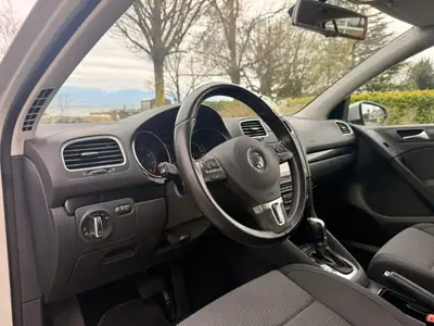 VW Golf 1.2 TSI Trendline — Compacte économe, boîte DSG, 118000 km — Miniature 11