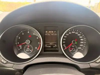 VW Golf 1.2 TSI Trendline — Compacte économe, boîte DSG, 118000 km — Miniature 10