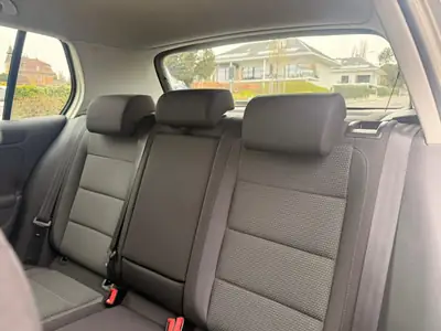 VW Golf 1.2 TSI Trendline — Compacte économe, boîte DSG, 118000 km — Miniature 19