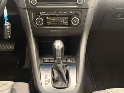 VW Golf 1.2 TSI Trendline — Compacte économe, boîte DSG, 118000 km — Miniature 27