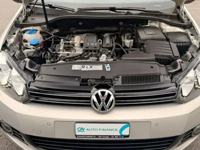 VW Golf 1.2 TSI Trendline — Compacte économe, boîte DSG, 118000 km — Miniature 29
