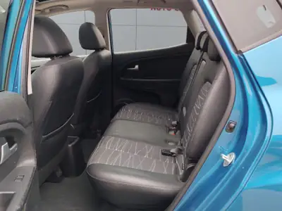 Kia Venga 1.6 CVVT Seven Automatic — Monospace polyvalent, entretien récent et sans sinistre — Thumbnail 12