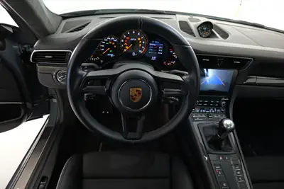 Porsche 911 GT3 — 500 ch, boîte manuelle, état impeccable et kilométrage faible — détail