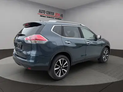 Nissan X-Trail 2.0 dCi Acenta — SUV 4x4 robuste, équipé panorama et caméra — detail