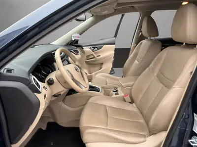 Nissan X-Trail 2.0 dCi Acenta — SUV 4x4 robuste, équipé panorama et caméra — Thumbnail 9