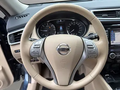 Nissan X-Trail 2.0 dCi Acenta — SUV 4x4 robuste, équipé panorama et caméra — Thumbnail 10