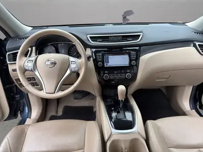 Nissan X-Trail 2.0 dCi Acenta — SUV 4x4 robuste, équipé panorama et caméra — Thumbnail 14