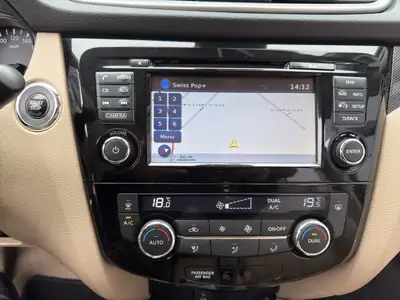 Nissan X-Trail 2.0 dCi Acenta — SUV 4x4 robuste, équipé panorama et caméra — Thumbnail 15