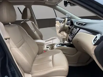 Nissan X-Trail 2.0 dCi Acenta — SUV 4x4 robuste, équipé panorama et caméra — Thumbnail 17