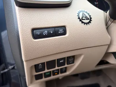 Nissan X-Trail 2.0 dCi Acenta — SUV 4x4 robuste, équipé panorama et caméra — Thumbnail 24