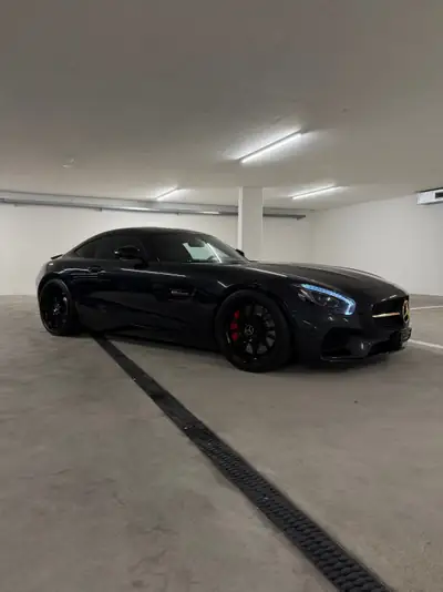 Mercedes-AMG GT S — Coupé sport pur, 510 ch et seulement 104'455 km — side view
