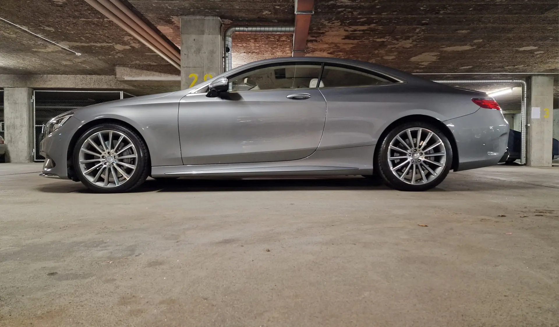 Mercedes-Benz S 500 Coupé 4Matic — Luxe sportif 455 ch, 99'500 km — vista esterna