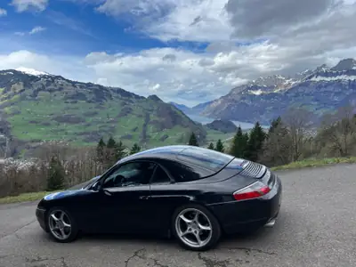Porsche 911 Carrera Cabrio — Chef-d'œuvre découvert de 1999, 300 ch purs — Seitenansicht