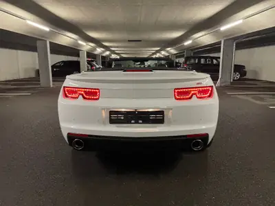 Chevrolet Camaro 6.2 Convertible — Muscle car décapotable, 405 ch, faible kilométrage — interni