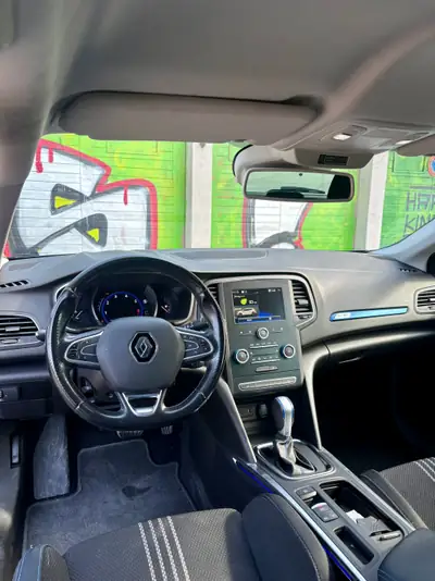 Renault Megane 1.3 Turbo GT Line — Berline dynamique, boîte auto, 89 900 km — Armaturenbrett