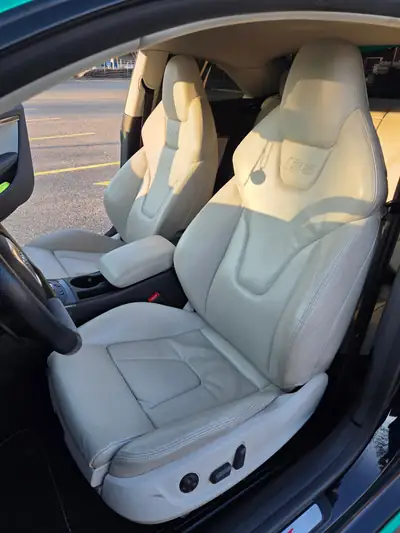 Audi S5 Coupé 4.2 FSI — Sportivité brute et V8 symphonique, 152 000 km — Miniature 9