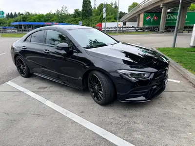 Mercedes-Benz CLA 220 d AMG Line — Élégance diesel 4Matic, seulement 25'000 km — Innenraum
