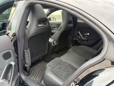 Mercedes-Benz CLA 220 d AMG Line — Élégance diesel 4Matic, seulement 25'000 km — Miniatur 9